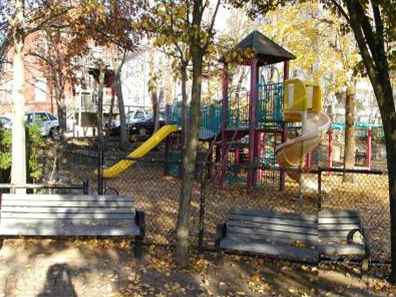Play structure at Hoyt Sullivan Playground 
